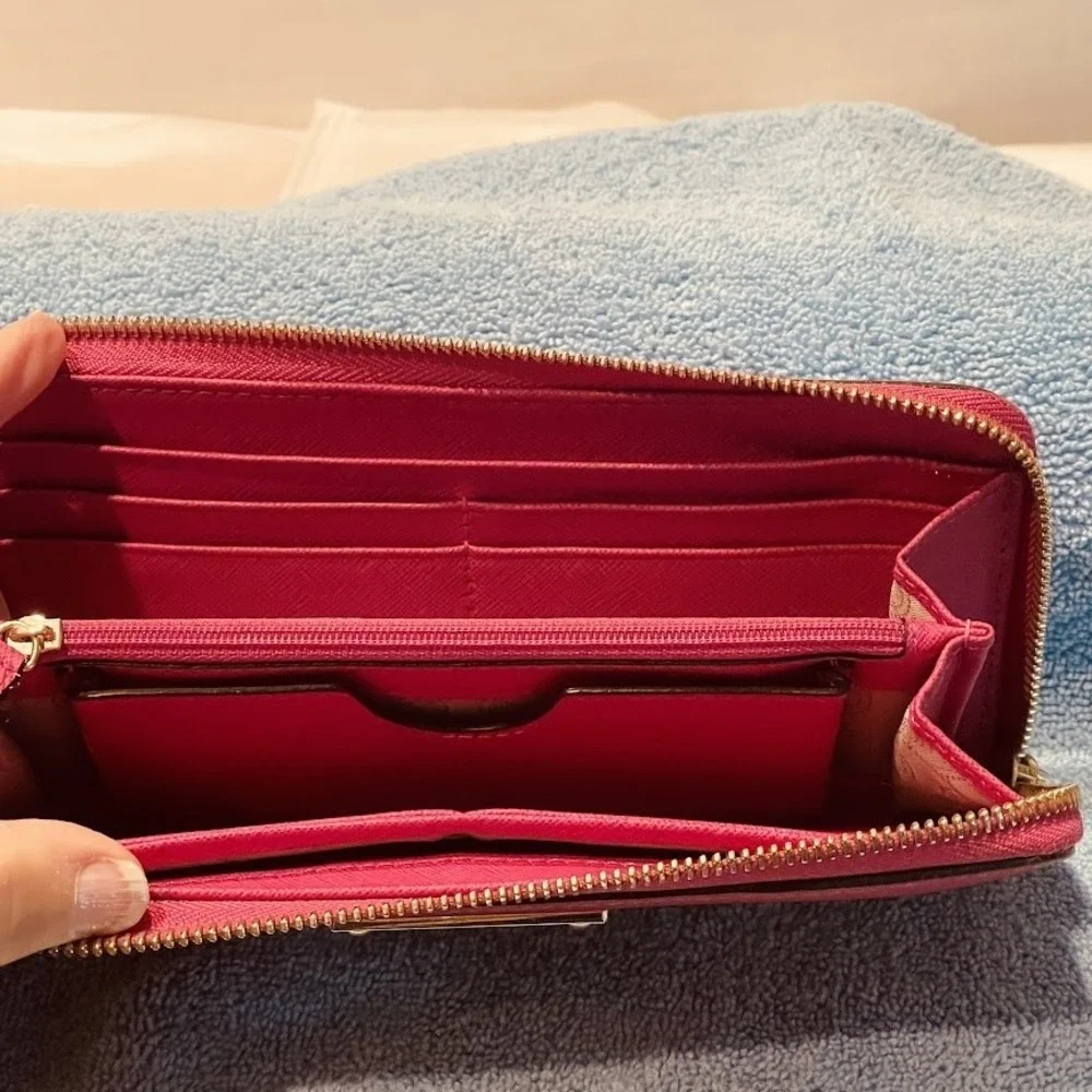 Michael Kors Wallet Womens‎ Pink Saffiano Leather Zip Clutch Wristlet Purse Bag